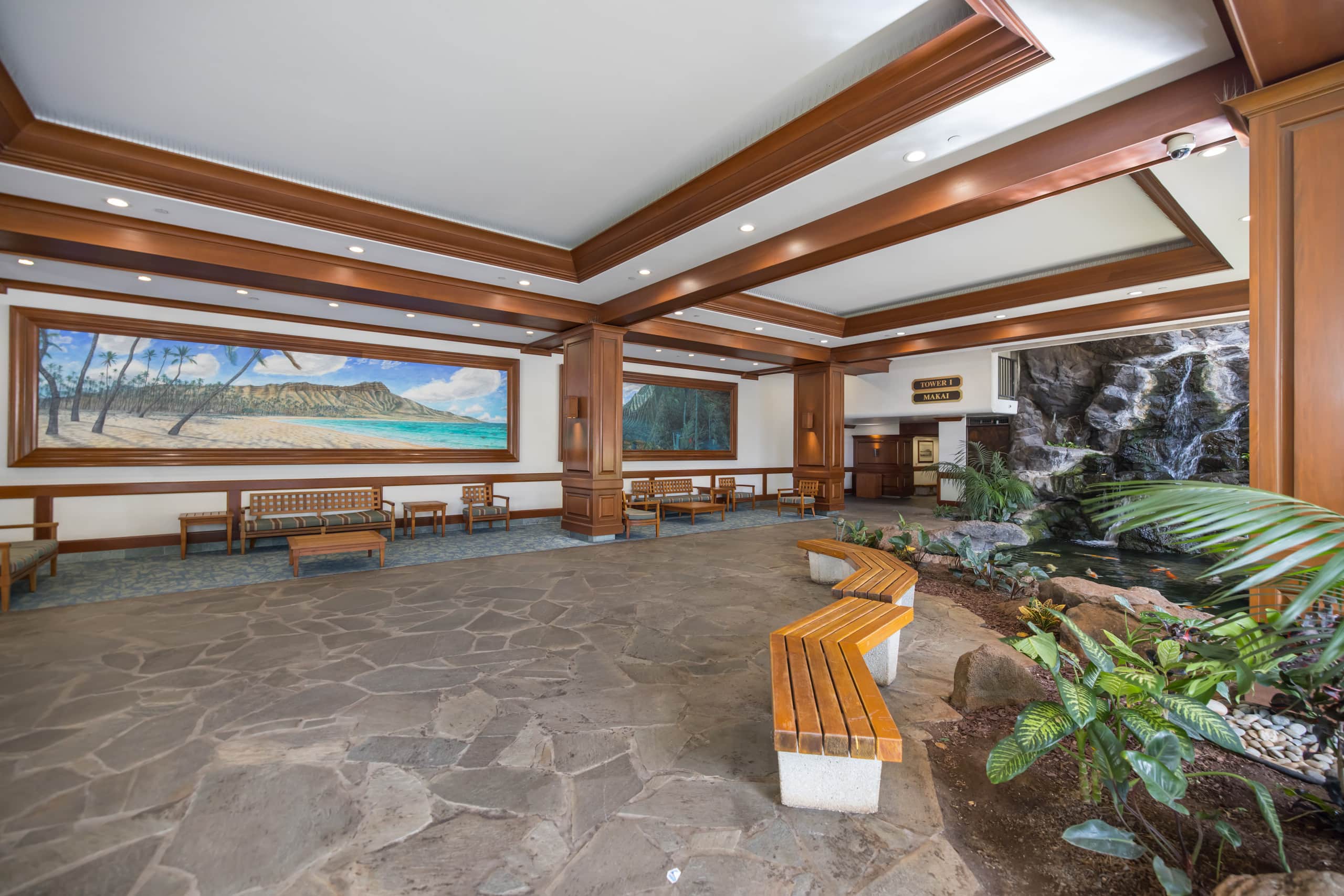 Condo in Honolulu · ★4.78 · 1 bedroom · 3 beds · 1 private bath - Image 3
