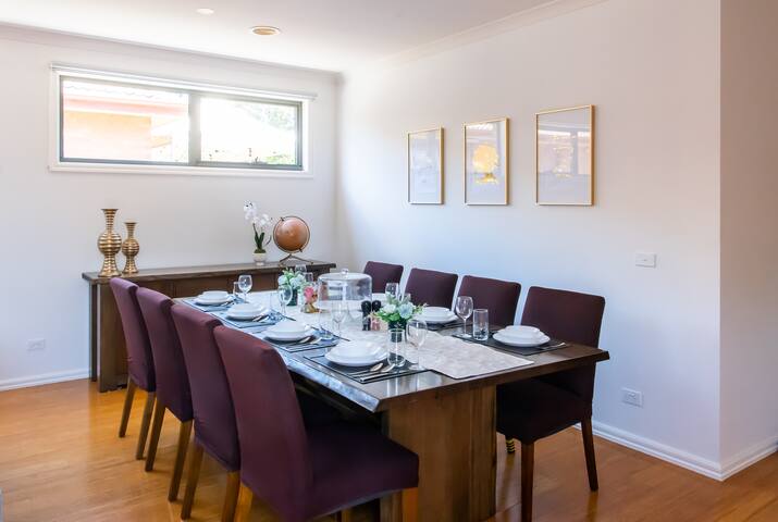 Peaceful family home w/ NBN n Netflix, WFH study gallery image 2