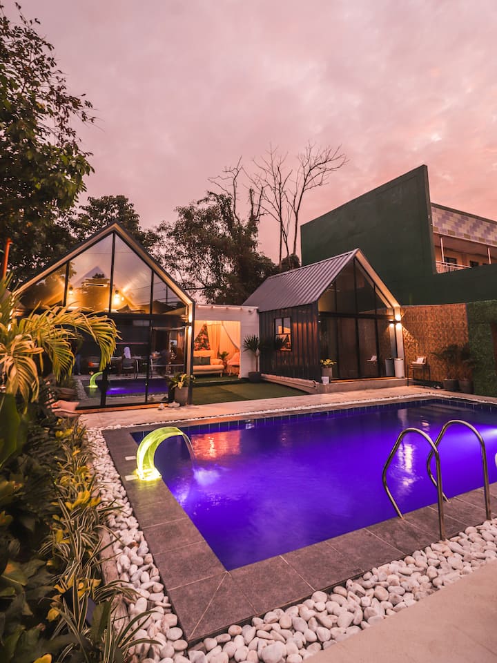 Metro Manila Staycation Private Glasshouse Vacation homes for Rent