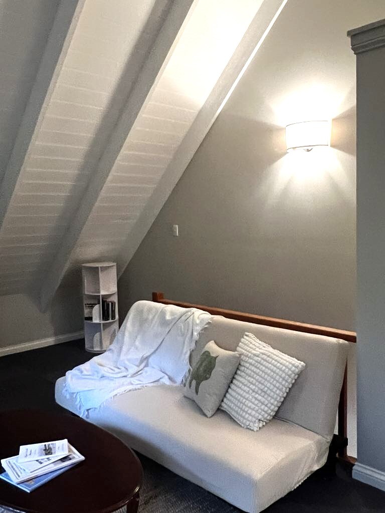 ฟูกนอนเลานจ์สามารถพับเก็บเป็นเตียงเสริมได้