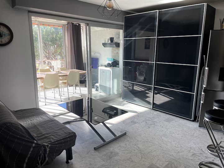 Studio Calme Entre Mer Et Village à Saint Cyr/mer - Le Castellet