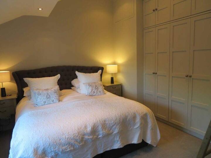 Mossley Vacation Rentals & Homes England, United Kingdom Airbnb