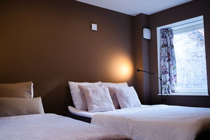 De Moriaan Holidayhouse Historic Center gallery image 2