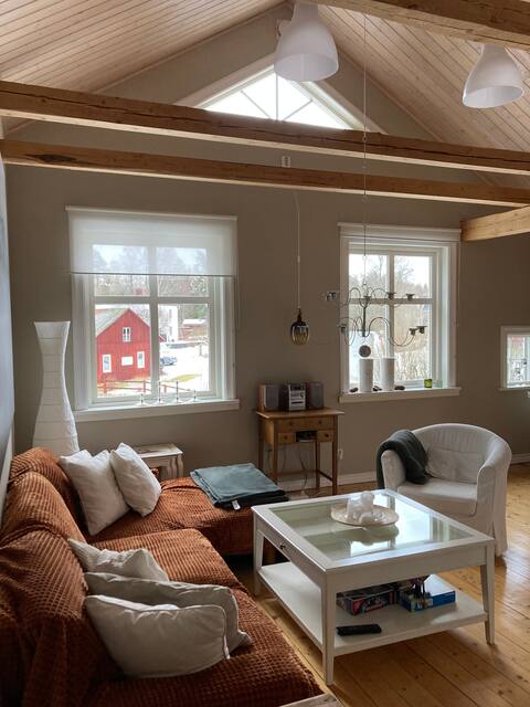 Top performing Airbnb: Swedish summerhouse with canoe in Eksjö