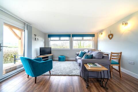 Farmhouse Lodge