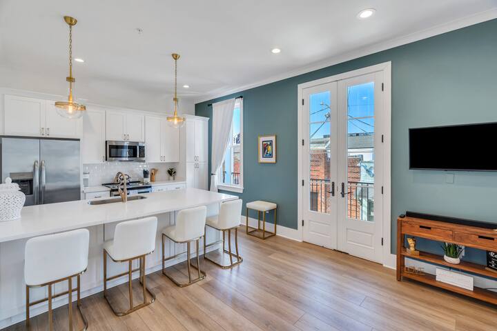 Beautiful home in The Historic Marigny Triangle gallery image 4