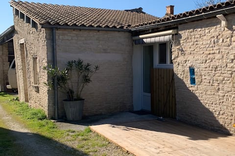 Between the Sea and the Marais