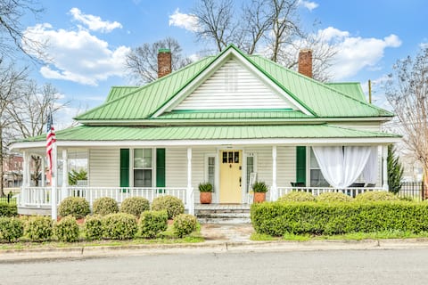 The Piedmont House- cozy 3 bed/2 bath home