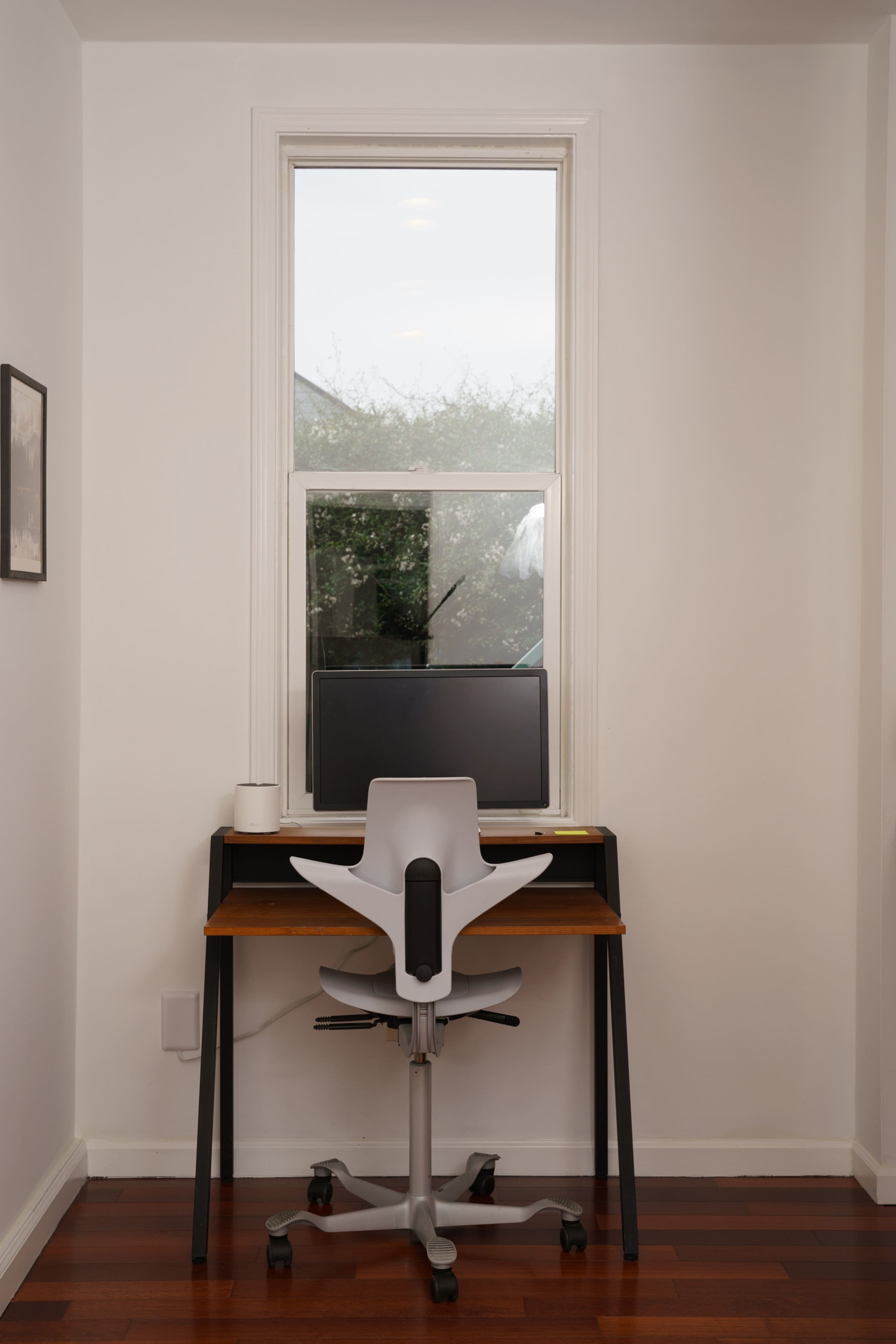 Lush 1-bedroom suite with free garage parking - Image 26