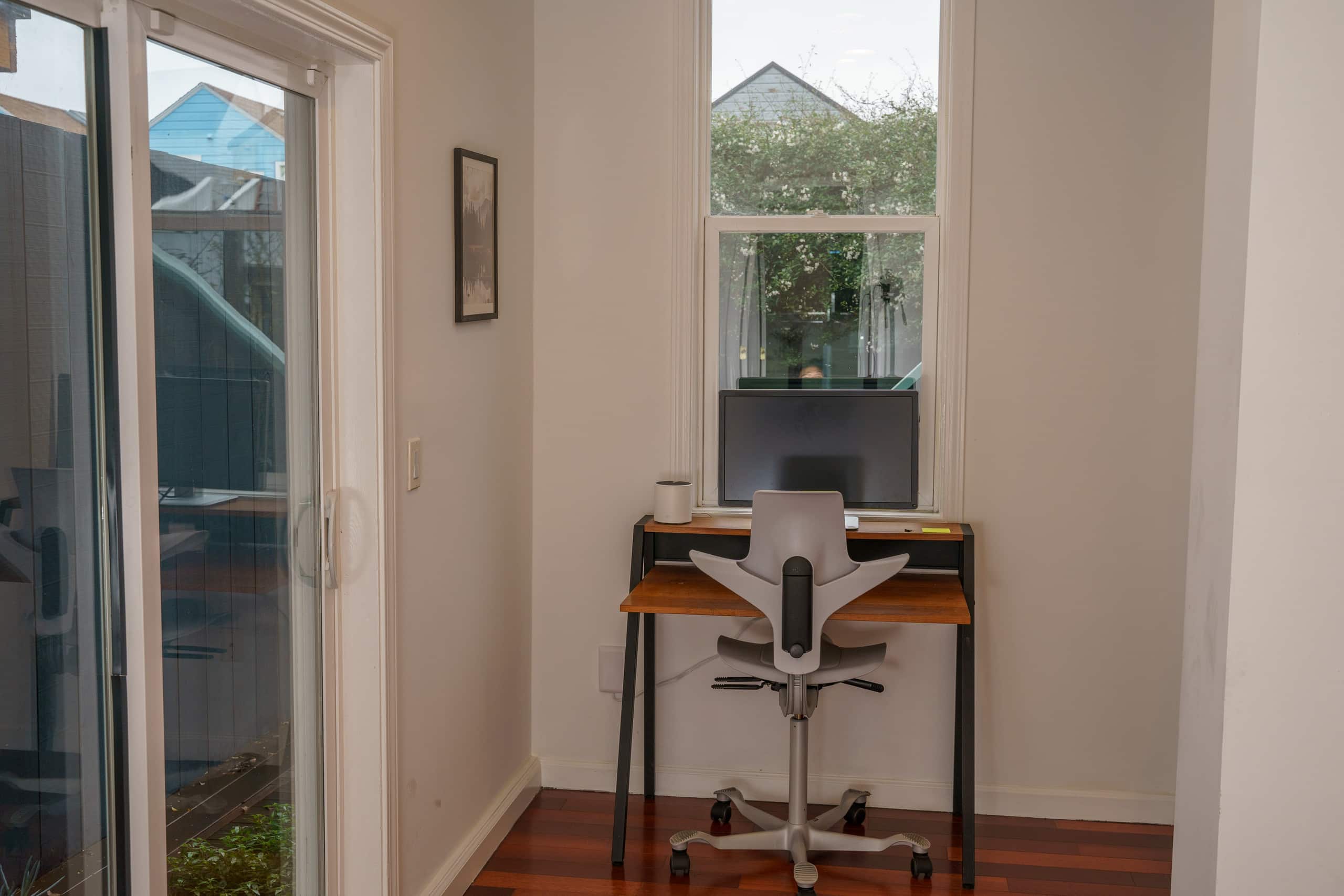 Lush 1-bedroom suite with free garage parking - Image 25