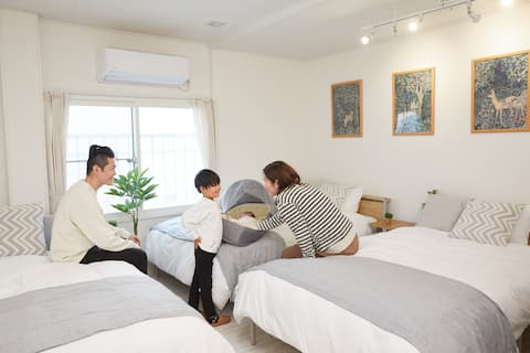 8 people/5 minutes from the station/Extraordinary experience with a large screen image in a hanging 