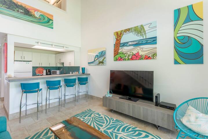 Turtle Bay 2BR + Loft (Renovated Townhouse) gallery image 5