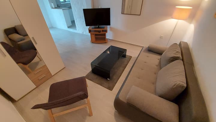 Apartment 10m From The Beach - Okrug Gornji