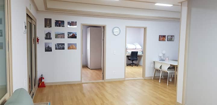 Dentro del alojamiento, 