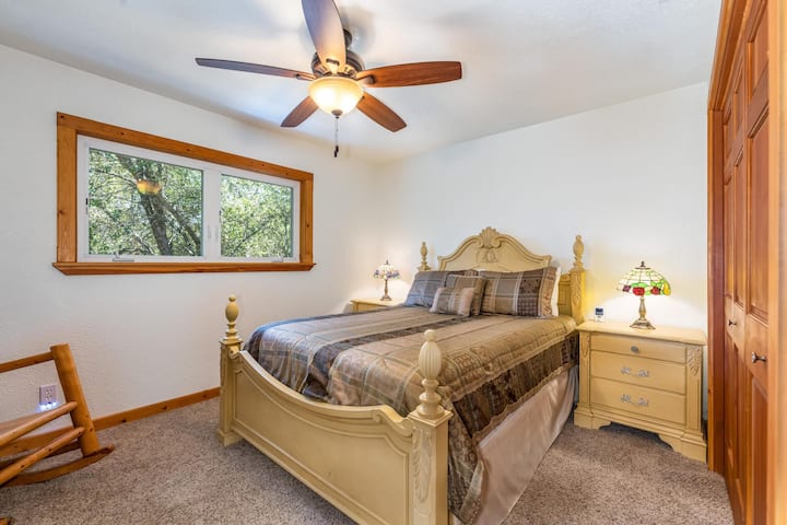 Comfy queen bed