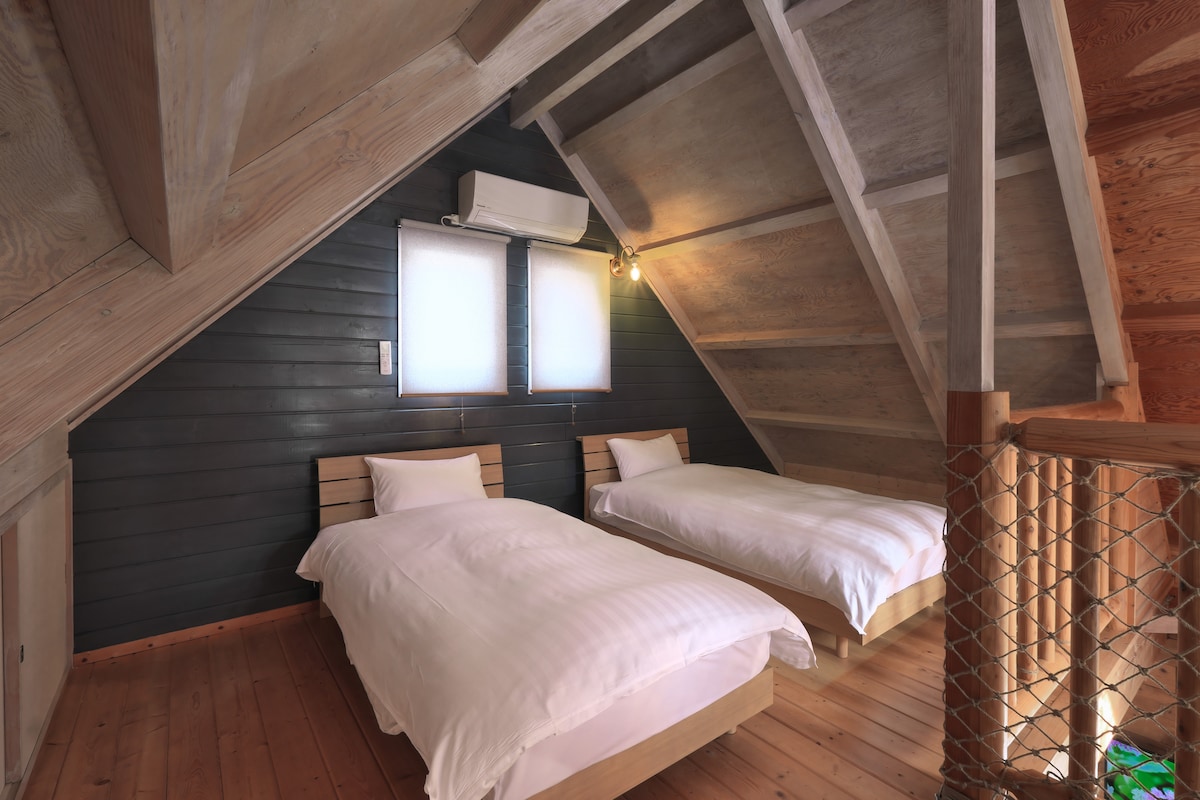 ミニマルな森の一軒家 最大5名 T-Lodge Aone3 Piccolo - Airbnb