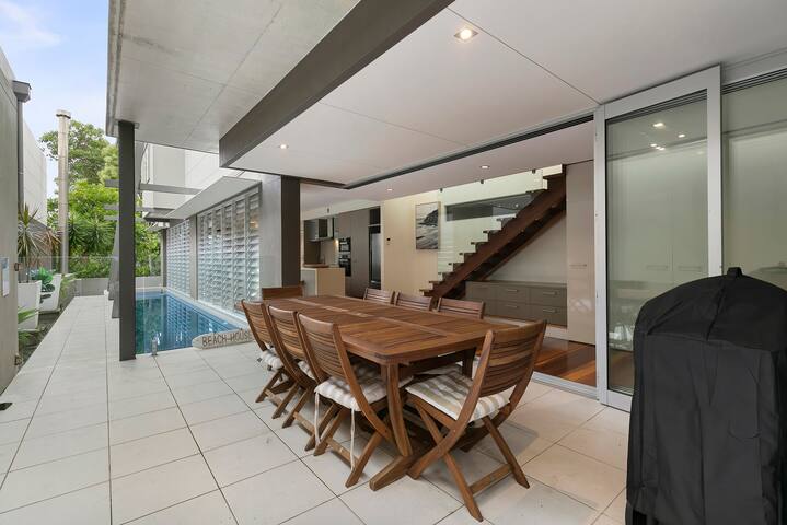 Sanctuary @ Sunshine Beach: Tranquil Private Pool gallery image 4