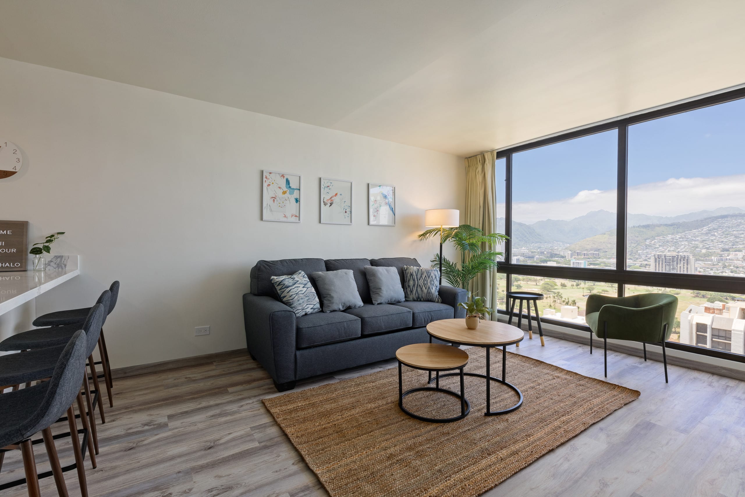Condo in Honolulu · ★4.87 · 1 bedroom · 2 beds · 1 private bath - Image 8
