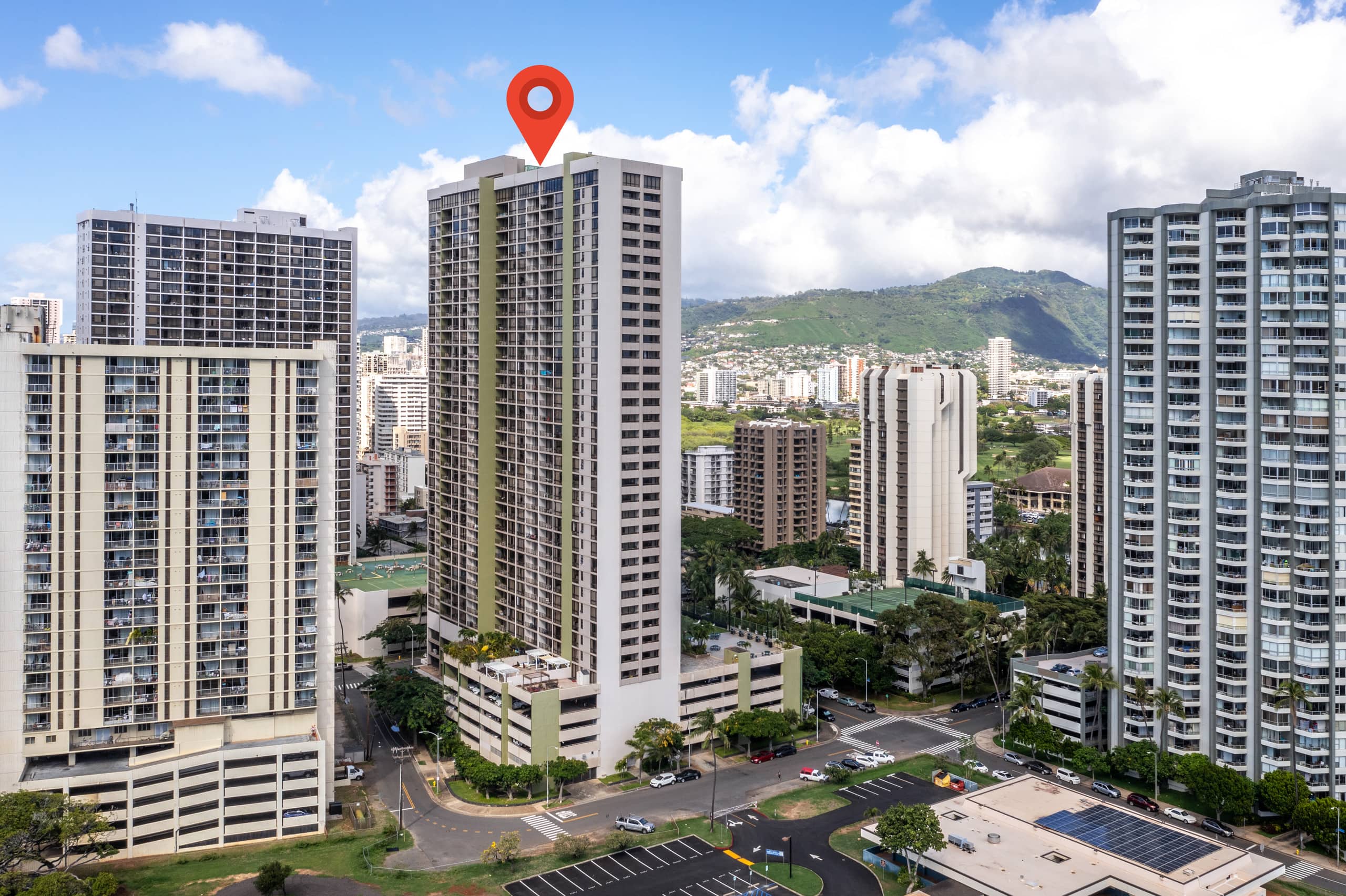 Condo in Honolulu · ★4.87 · 1 bedroom · 2 beds · 1 private bath - Image 21