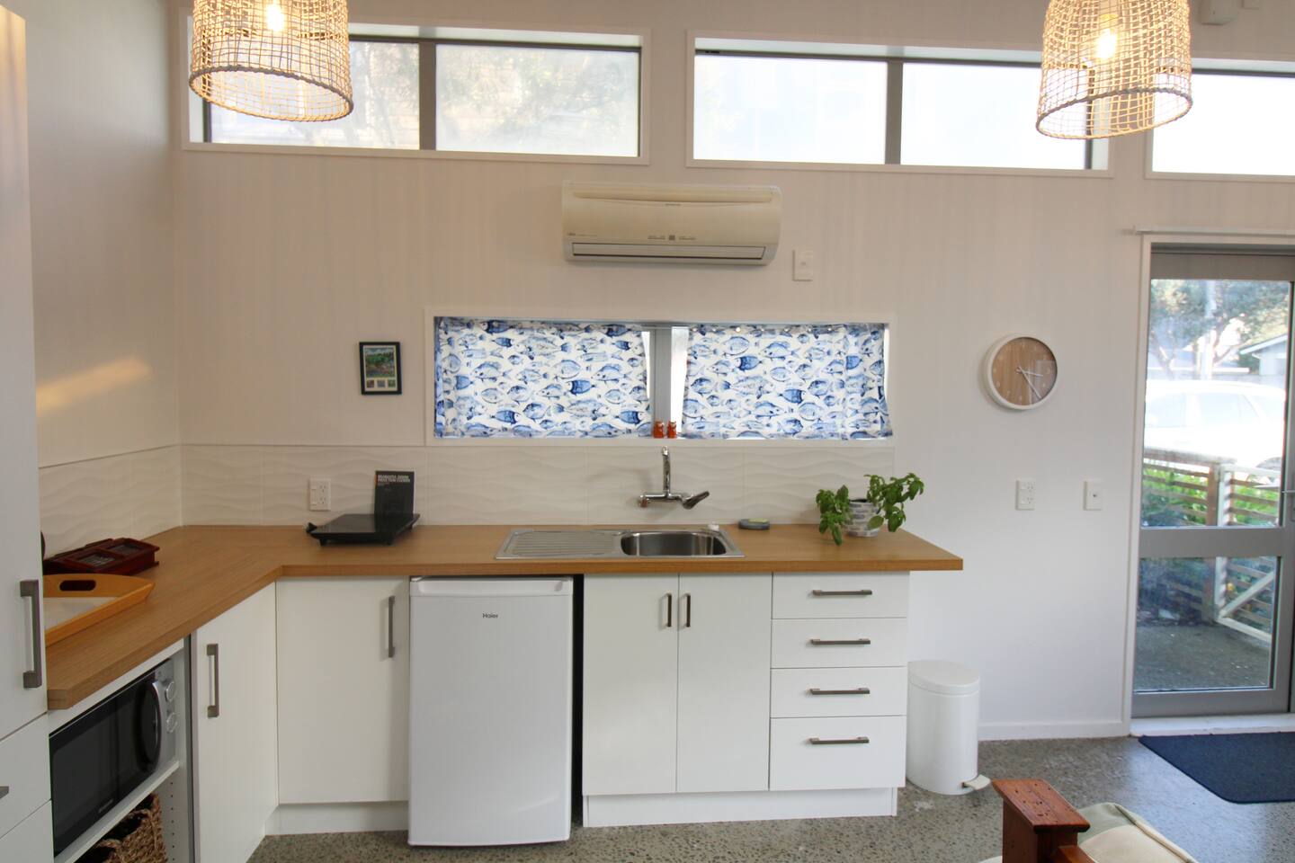 The Happy Seagull: Bright & Breezy B&b By The Sea. 4