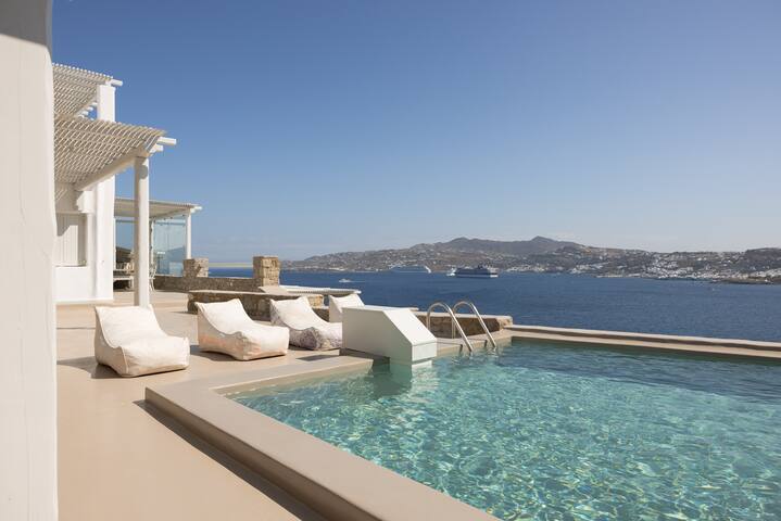 Home with Private Pool & Sea View gallery image 3