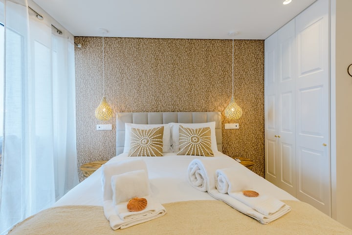 Dekorimi i dhomës së gjumit në suitë bazuar në frymëzimin etnik 