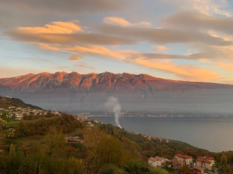 Panoramatický apartmán s výhľadom na jazero Garda