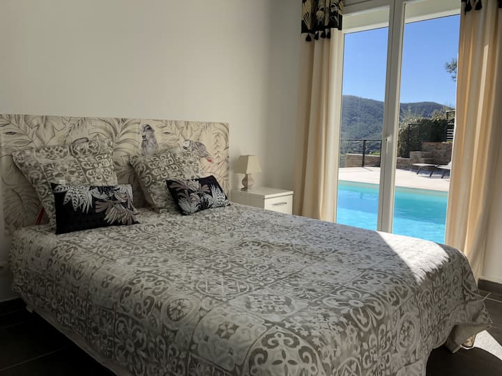 غرفة ذات إطلالة، لأولئك الذين هم في عجلة من أمرهم للذهاب للغوص ...