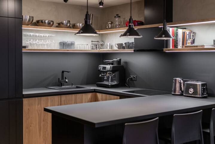 Трёхэтажная квартира с характером. И террасой.