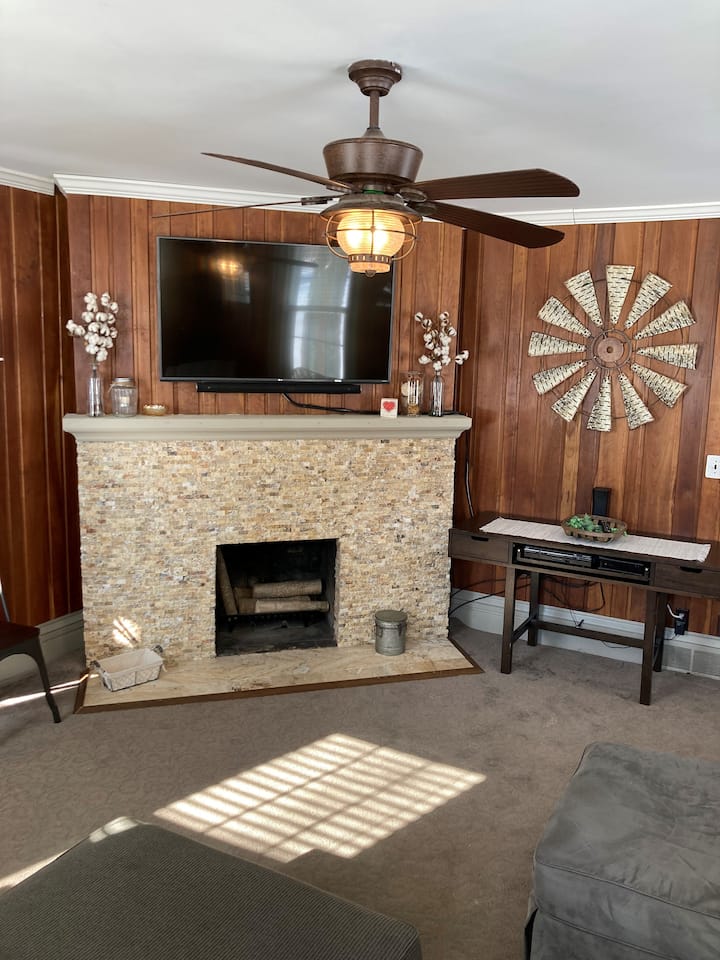 Modern Farm House/barn Pool/hot Tub, 7 Bdrm, $599 - Ohio