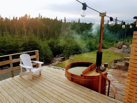 Tiny House and Cabin with Wood-Fired Hot Tub