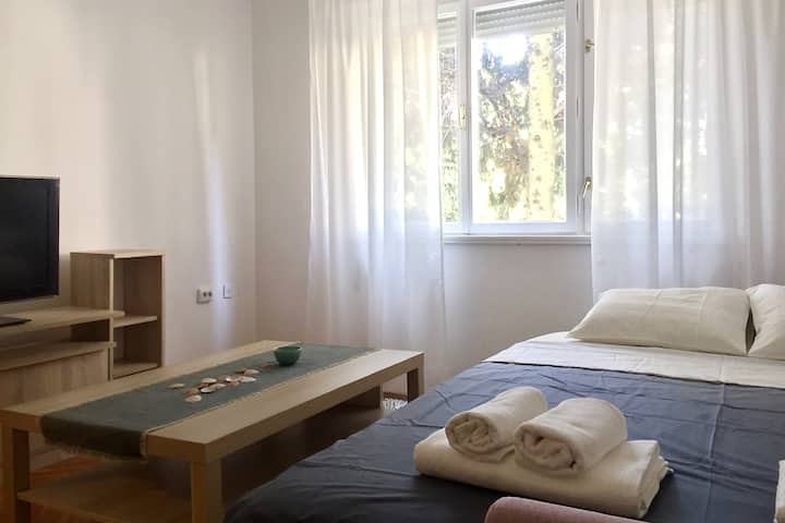Ap. Fox (2+2, High Ground Floor W. Balcony) - Pula