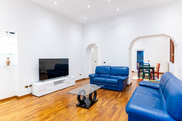 Dimora del Fico – Appartamento elegante e spazioso gallery image 2