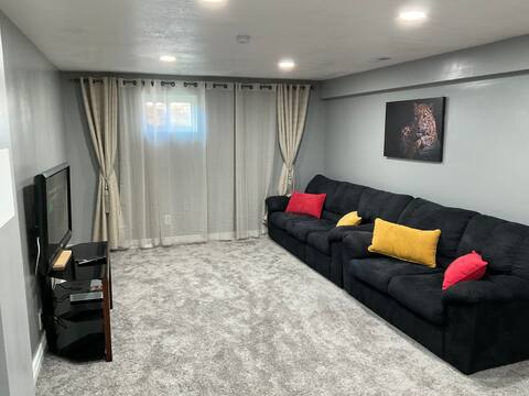 Basement with a separate entrance with 2 bedrooms