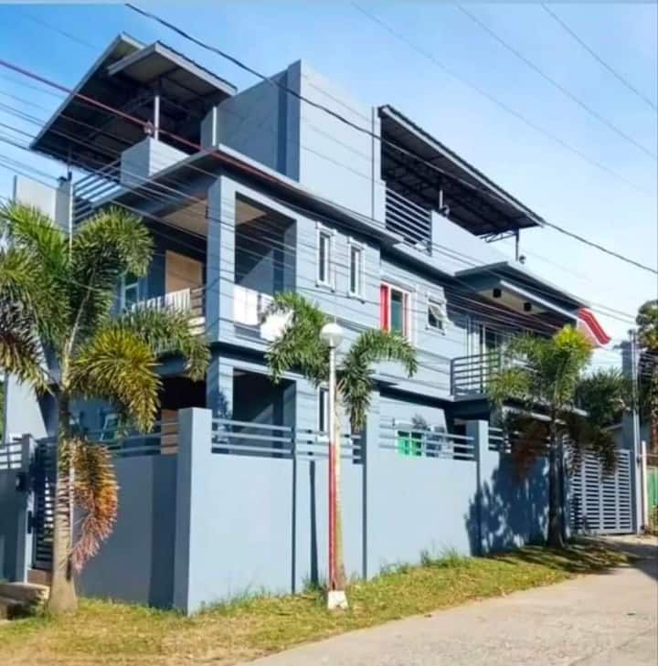 Near Lazuri. 3BR. Alfonso/Tagaytay Casa Ysa Bella Houses for Rent in