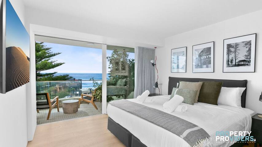 Luxury Steps from World Famous Manly Beach gallery image 5