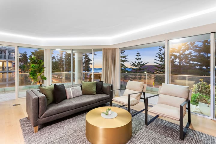Luxury Steps from World Famous Manly Beach
