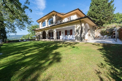 Villa la Quercia By MMega