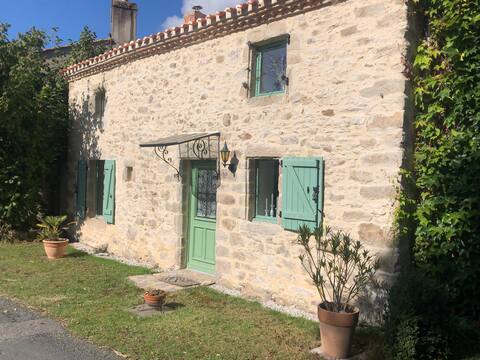Le Mas Milod and its rooms welcome you