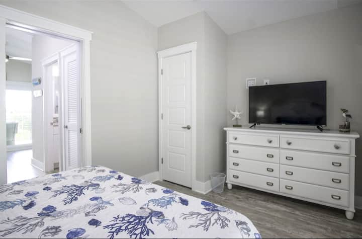 غرفة النوم العلوية