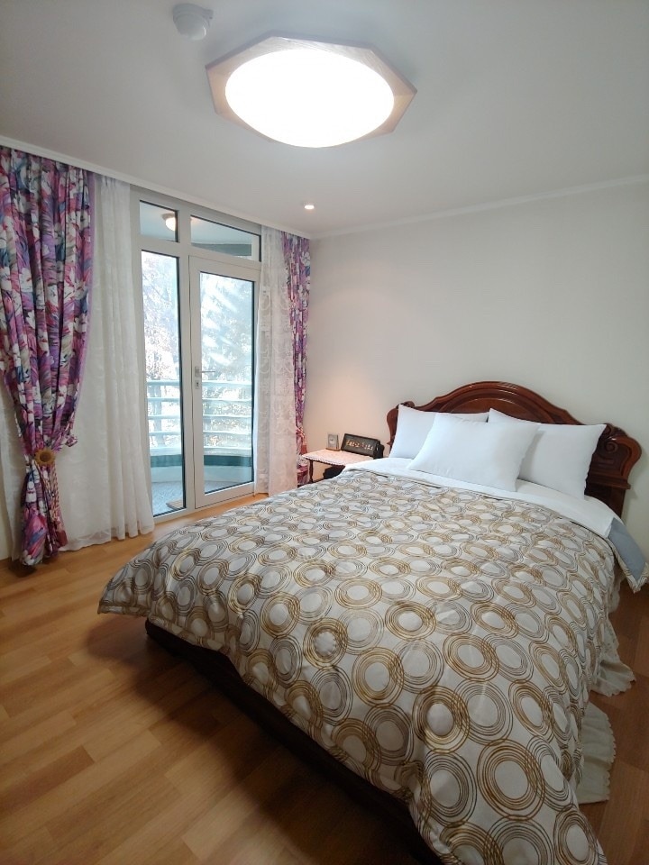 საძინებელი 1