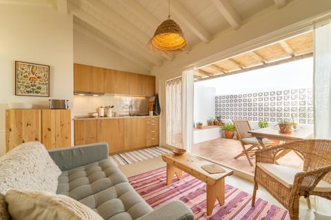 Top Airbnb: Casinha da Cabra, Casas do Poente, Rogil, Aljezur. in Rogil