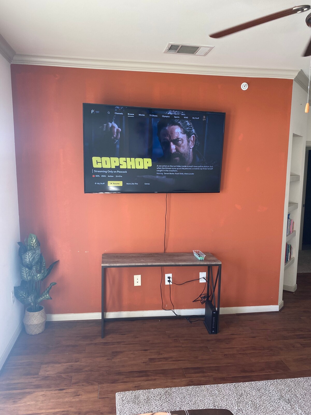 Top Airbnb: Cozy 2-bedroom near nrg/medical center in South Main