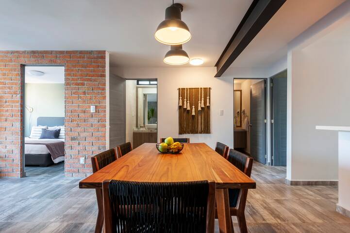 Bright modern top floor • Av Amsterdam gallery image 2