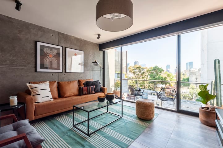 Bright modern top floor • Av Amsterdam