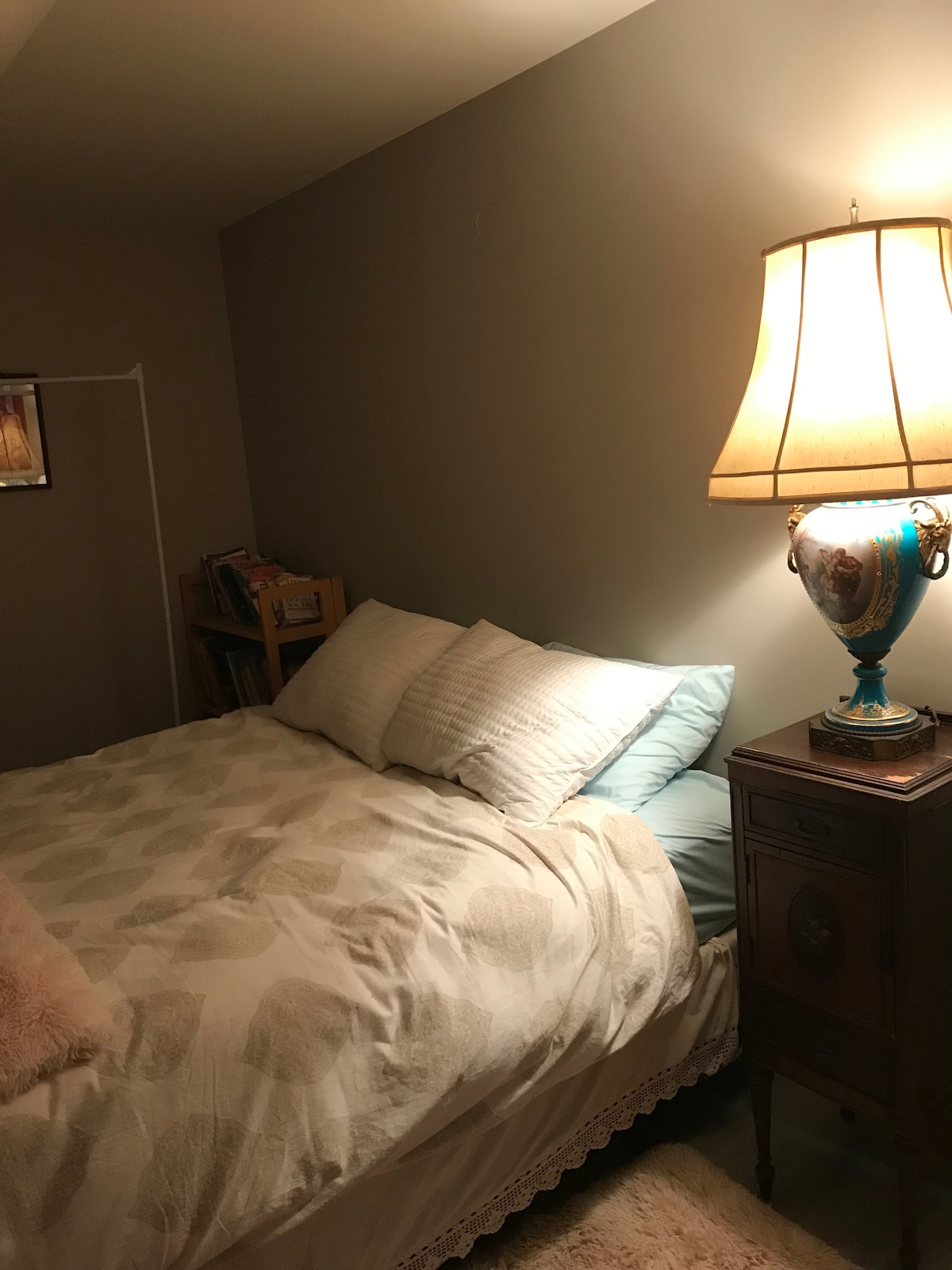 საძინებელი 1