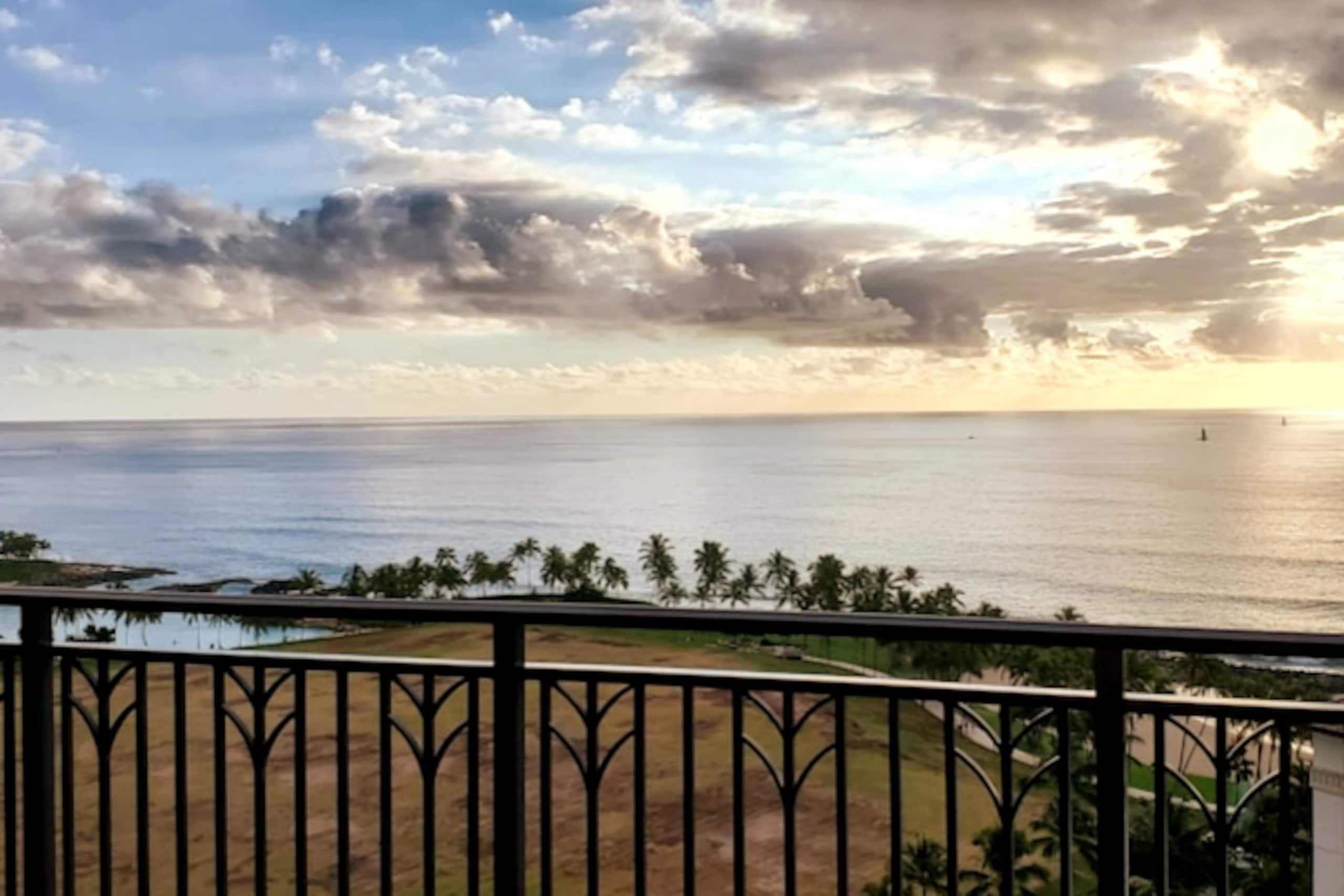 Condo in Kapolei · ★5.0 · 3 bedrooms · 4 beds · 2.5 private baths - Image 5
