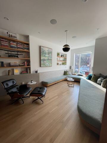 Sophisticated Urban Oasis