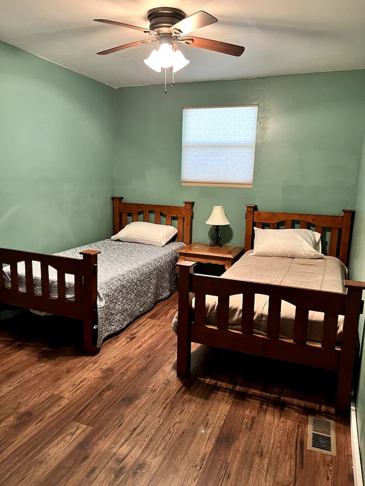 Chumba cha kulala 2 na vitanda 2 pacha