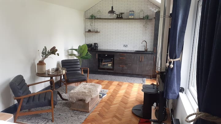 Private Studio, En-suite & Kitchen, Cardiff - Cardiff
